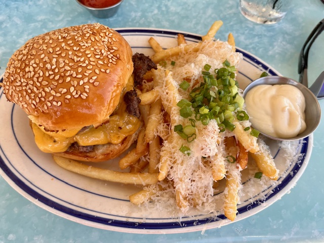 Juniors Burger